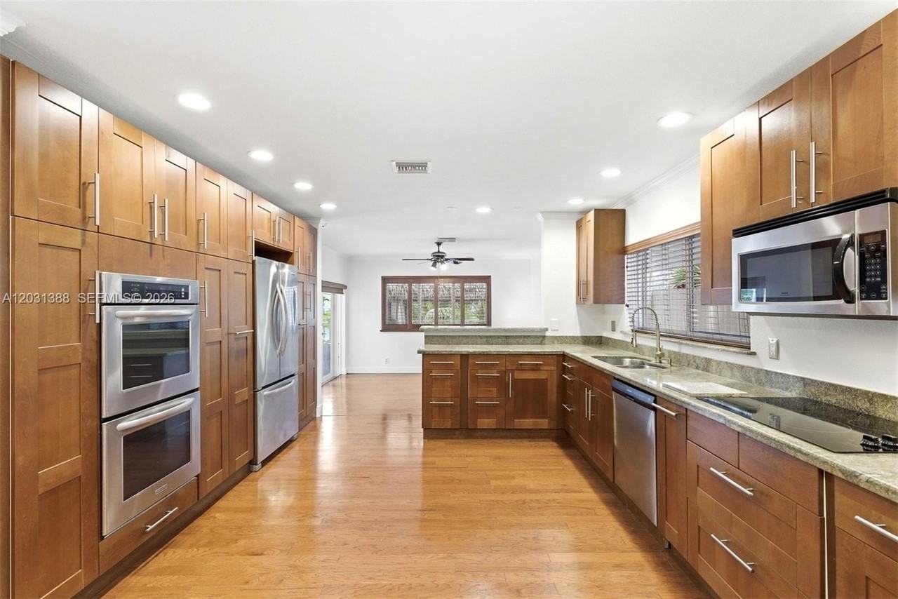 10227 Sw 49th Ct - Photo 5 of 5