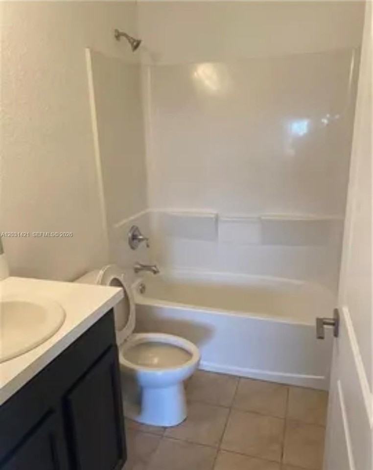 3621 Nw 30th Ct - Photo 6 of 8