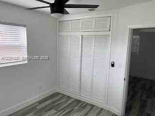 240 N 70th Way - Photo 4 of 23