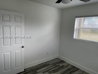 240 N 70th Way - Photo 5 of 23