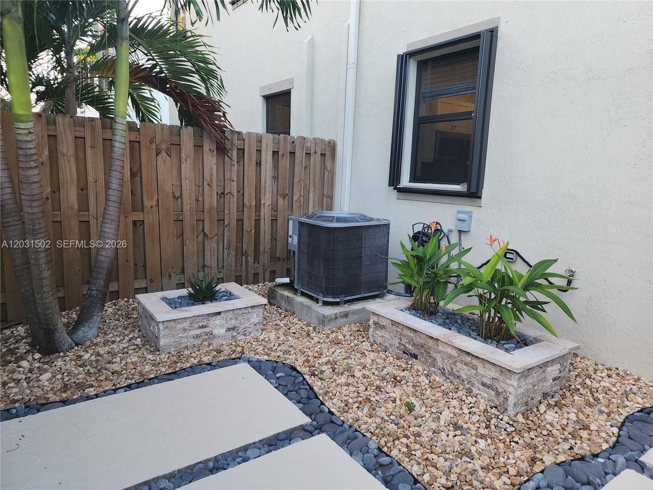 6502 S Anise Ct - Photo 6 of 35