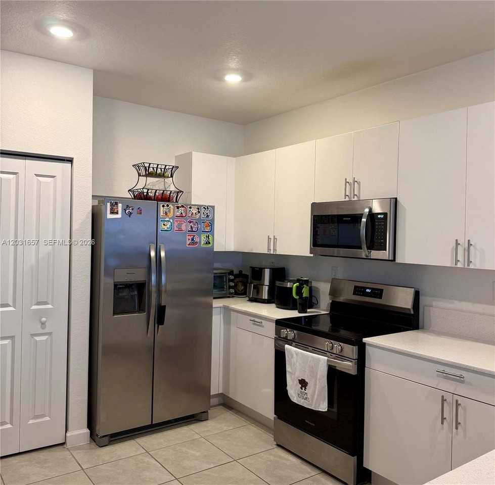 23049 Sw 129th Pl - Photo 5 of 26