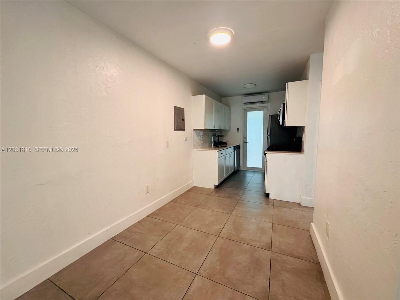 75 Washington Ave #10 - Photo 4 of 9