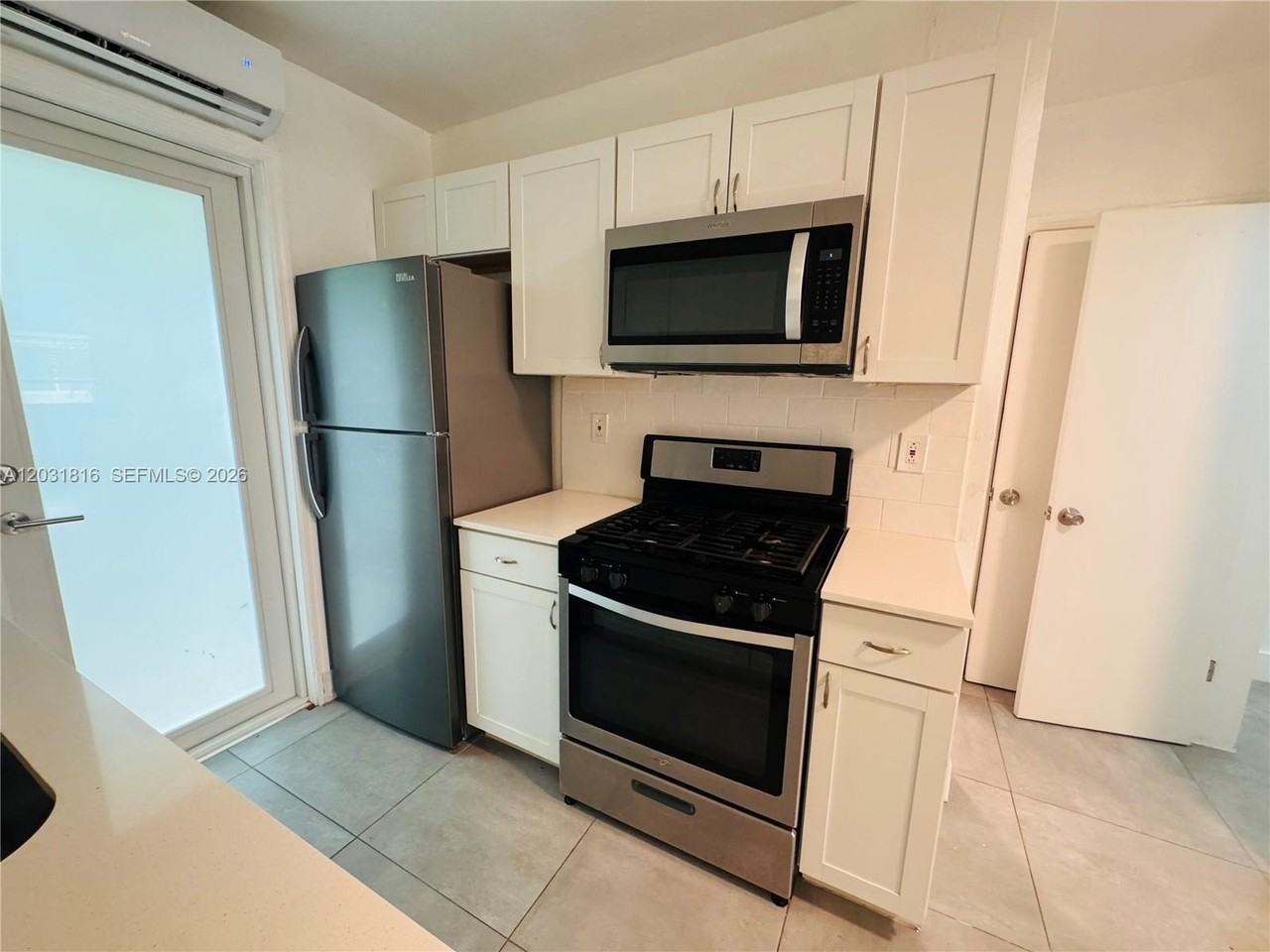 75 Washington Ave #10 - Photo 6 of 9