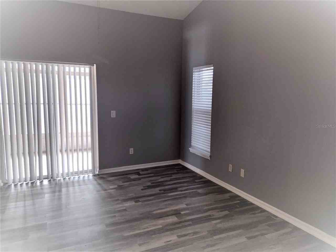 2358 Blue Sapphire Cir - Photo 2 of 14