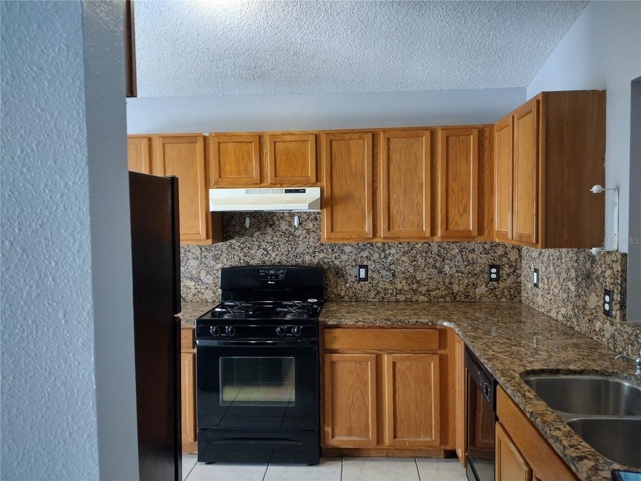 2358 Blue Sapphire Cir - Photo 6 of 14