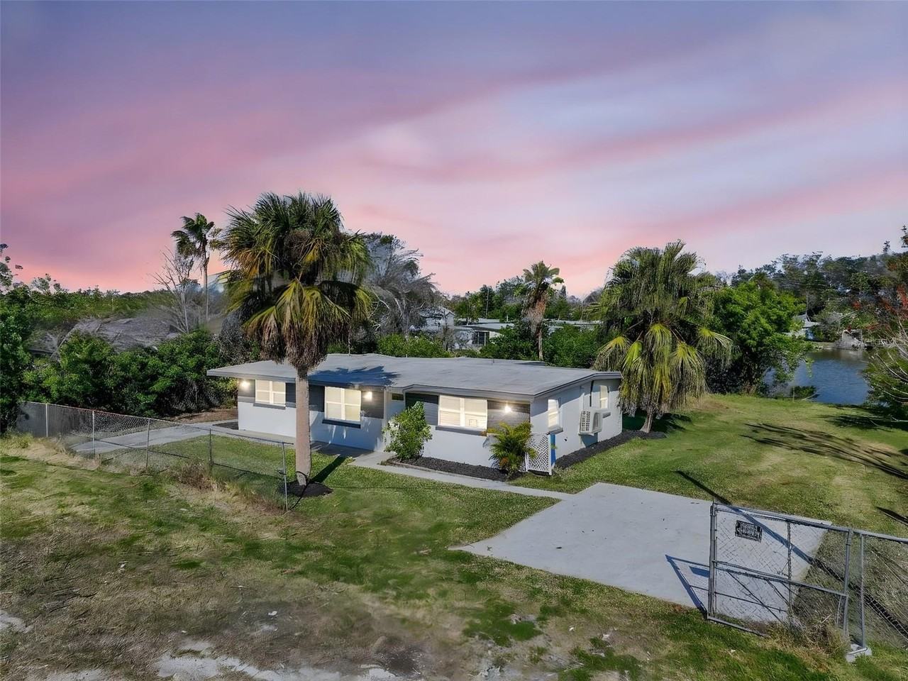 4505 Cottonwood Dr - Photo 4 of 50