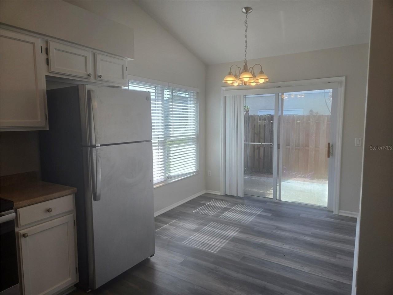 901 Beresford Way - Photo 4 of 21