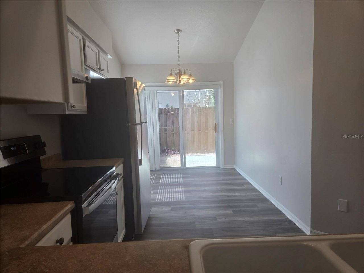 901 Beresford Way - Photo 6 of 21