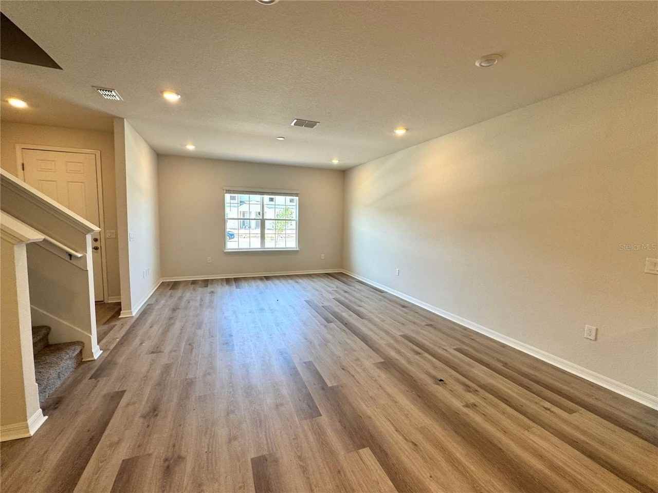 5788 Freshwater Canyon Dr - Photo 6 of 35
