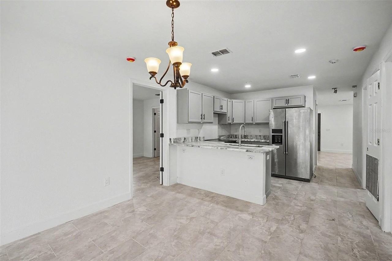 1128 Neville Ave - Photo 7 of 27