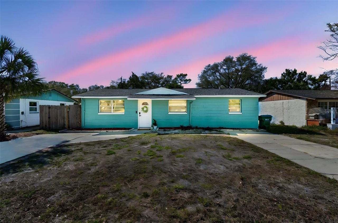 13264 120th Ln - Photo 3 of 50