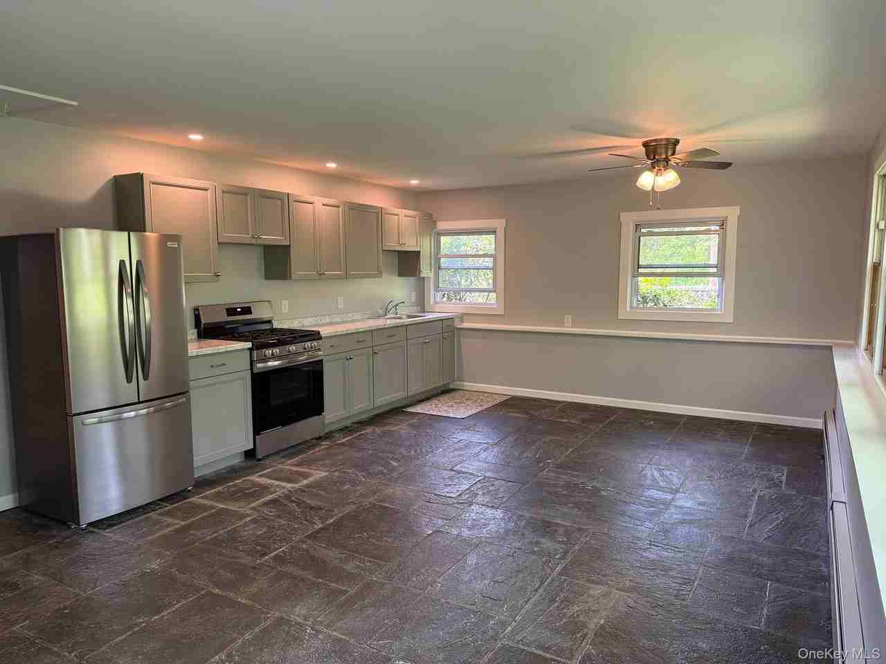 1661 Little Britain Rd #3 - Photo 5 of 22