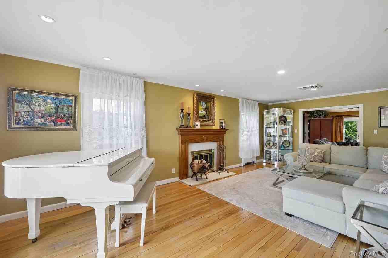 1304 Harbor Rd - Photo 5 of 43