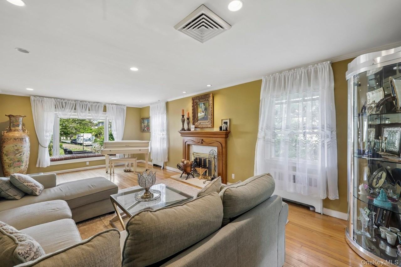 1304 Harbor Rd - Photo 6 of 43