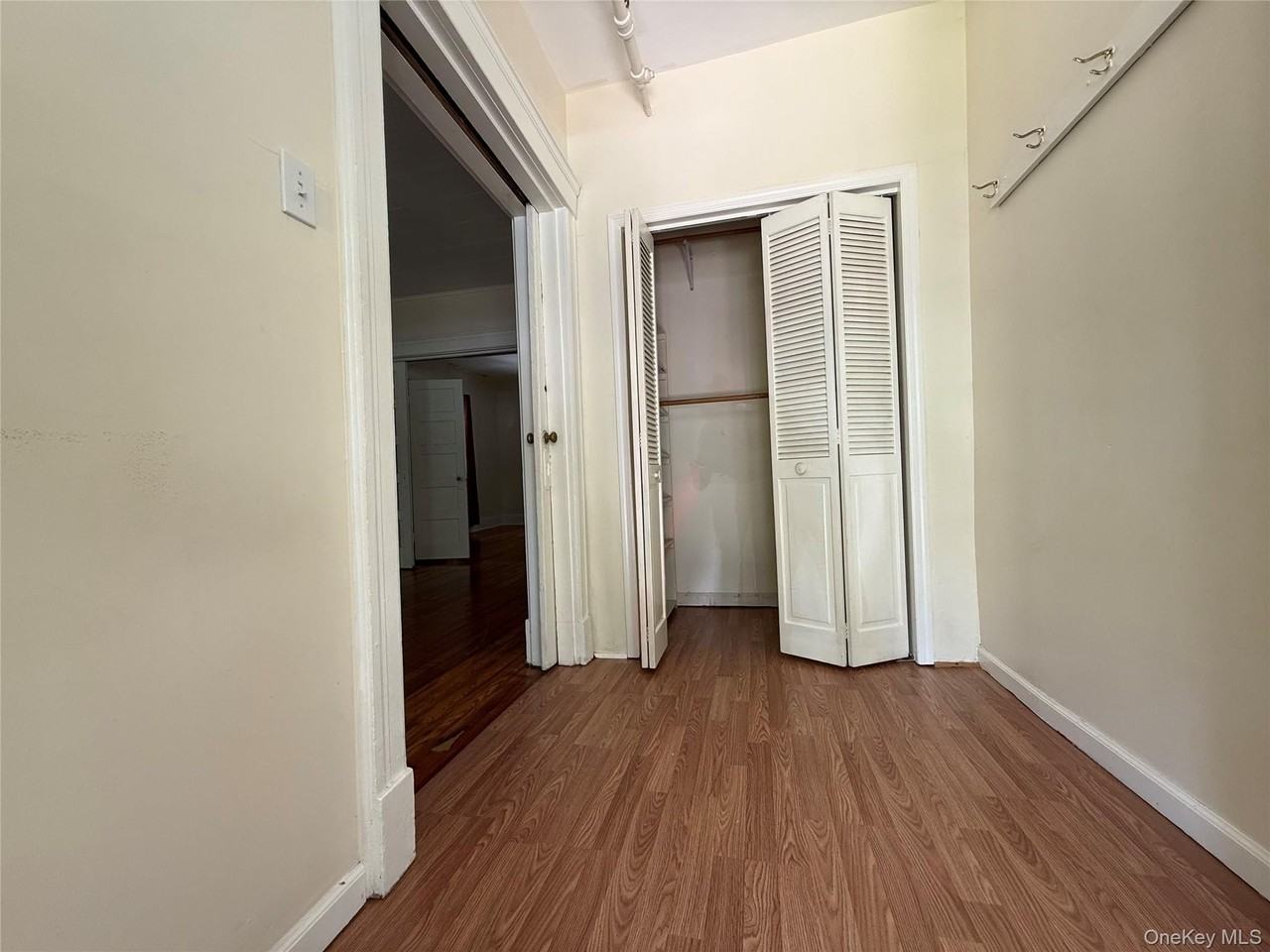 103 S Broadway #103 - Photo 3 of 12