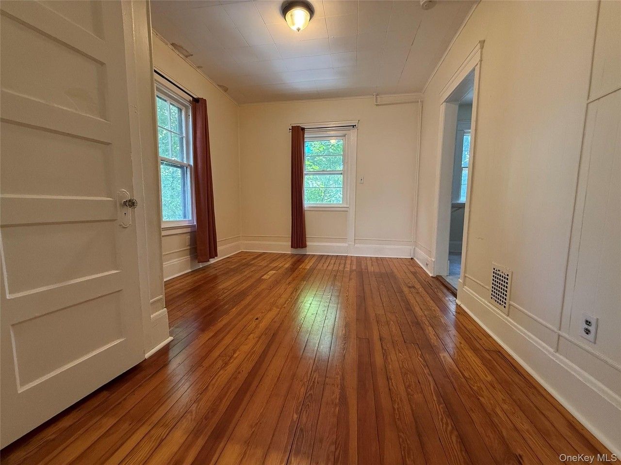 103 S Broadway #103 - Photo 6 of 12