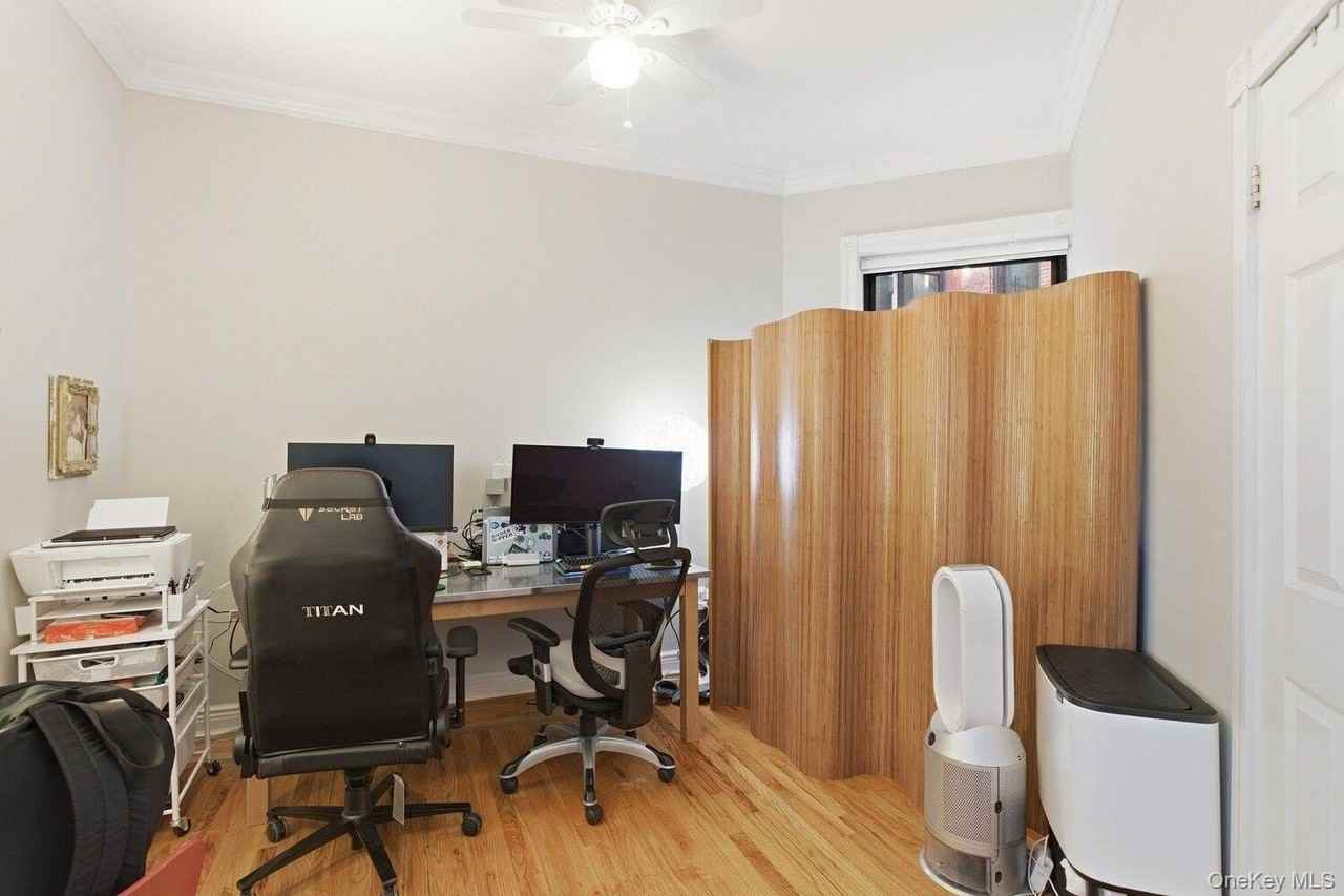 31 Tiemann Pl #7 - Photo 3 of 6