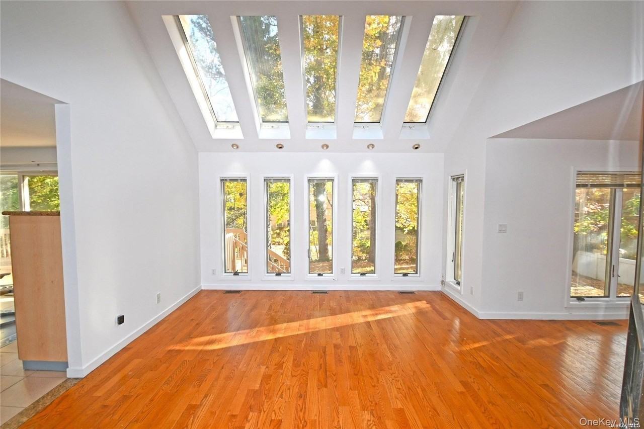 24 Warwick Rd - Photo 5 of 36