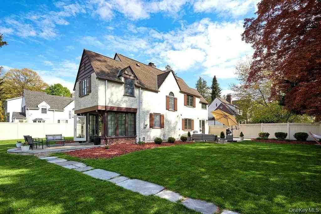 4 Glenwolde Park - Photo 4 of 49
