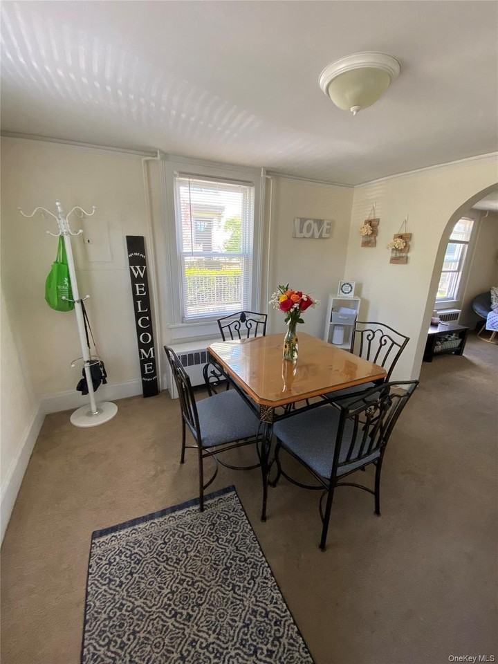 81 Cedar St - Photo 5 of 19