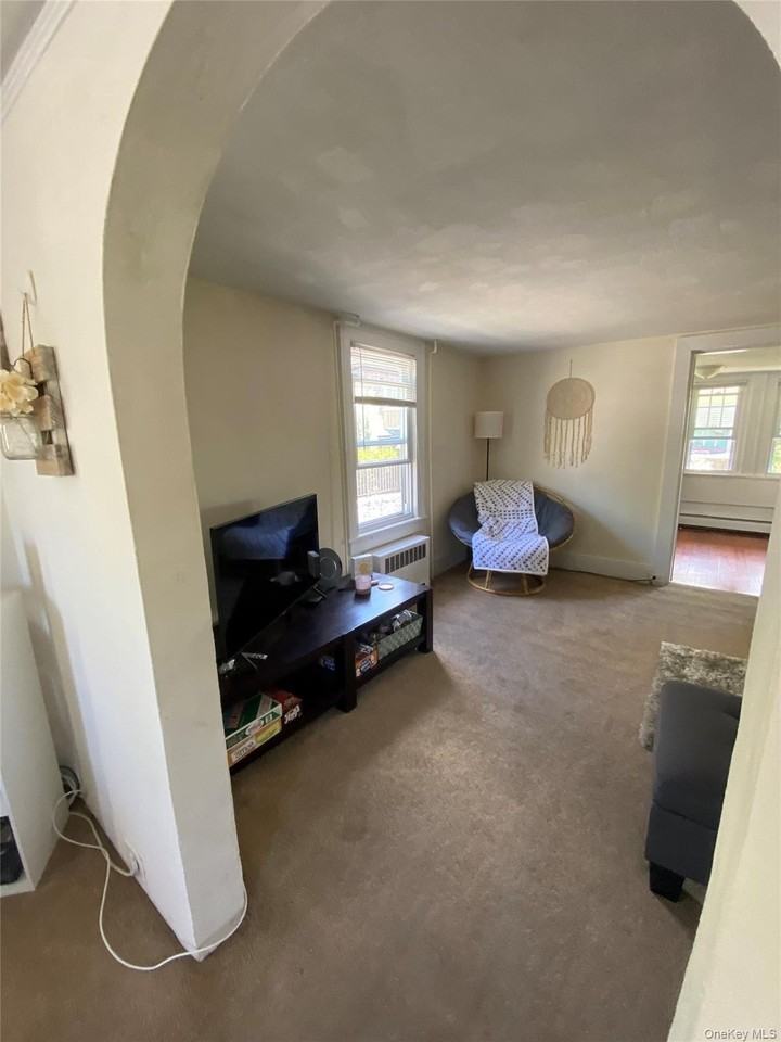 81 Cedar St - Photo 6 of 19