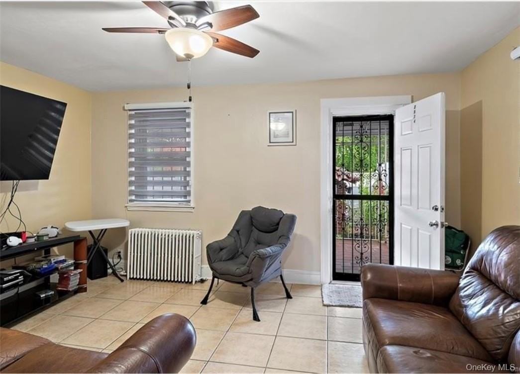 2934 Tenbroeck Ave - Photo 2 of 8