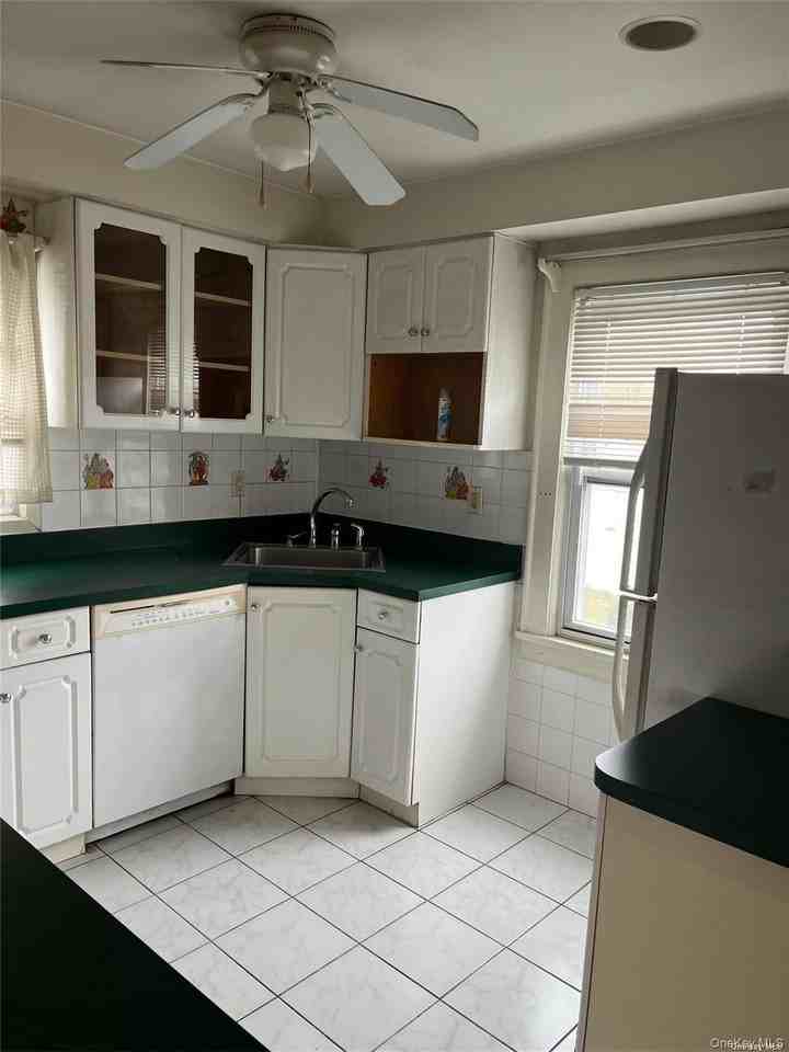 203 Rockaway Pkwy #2ndFL - Photo 2 of 6
