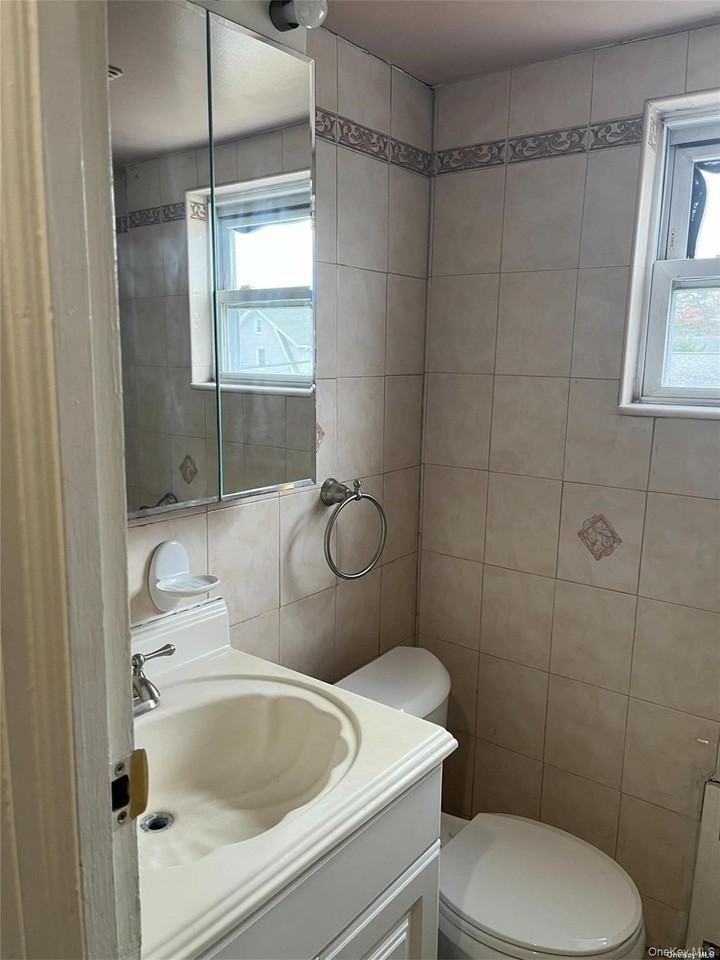 203 Rockaway Pkwy #2ndFL - Photo 4 of 6
