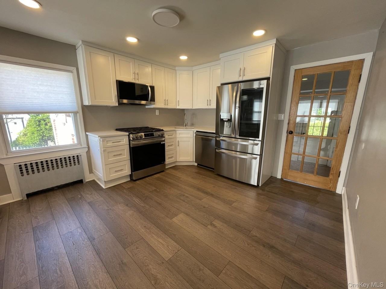 41 Ostend Rd - Photo 3 of 12