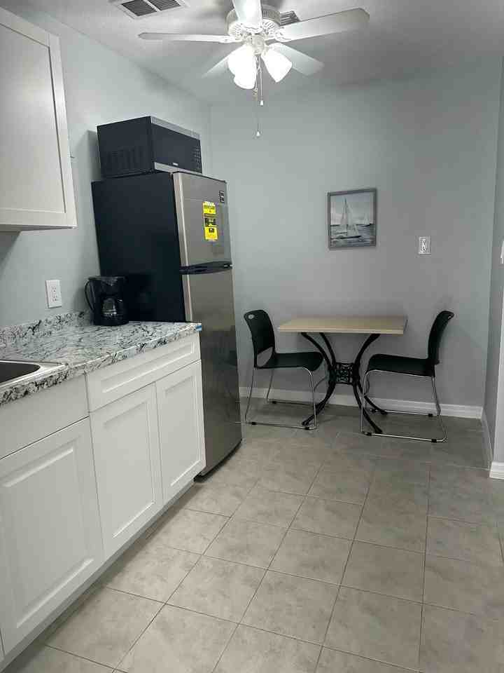 N Bryan Cir - Photo 3 of 8
