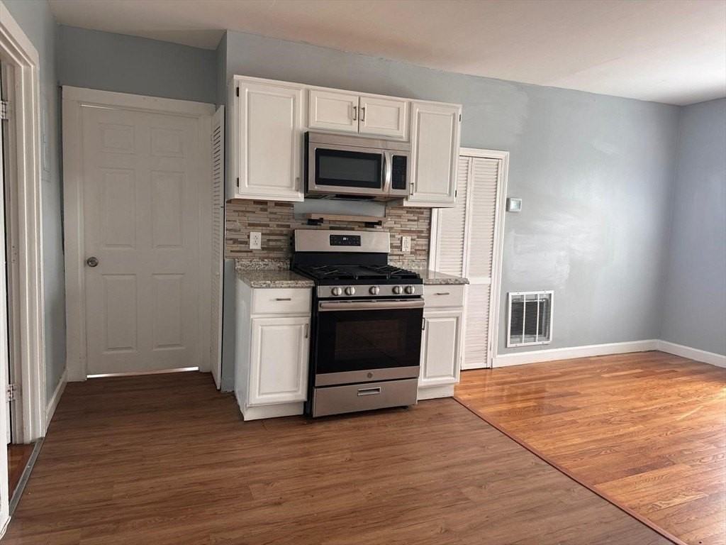 14 Addison Ave #3 - Photo 3 of 10
