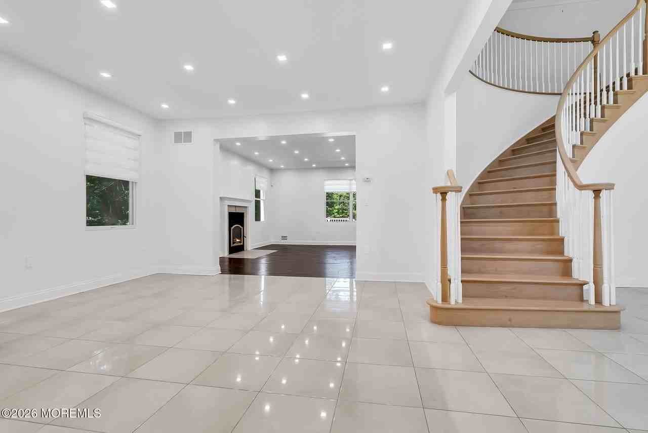 39 Arnold Blvd - Photo 7 of 50