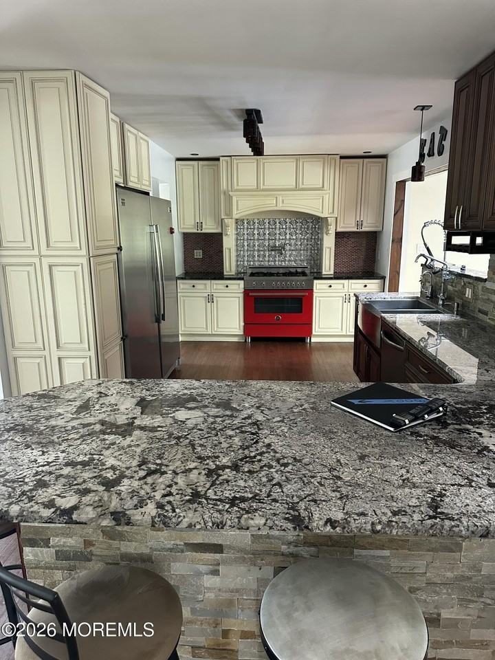 53 Arlene Dr - Photo 6 of 18