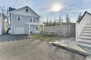 featured image of 511 8th Ave #REAR