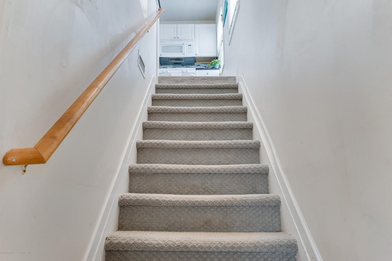 511 8th Ave #REAR - Photo 4 of 12