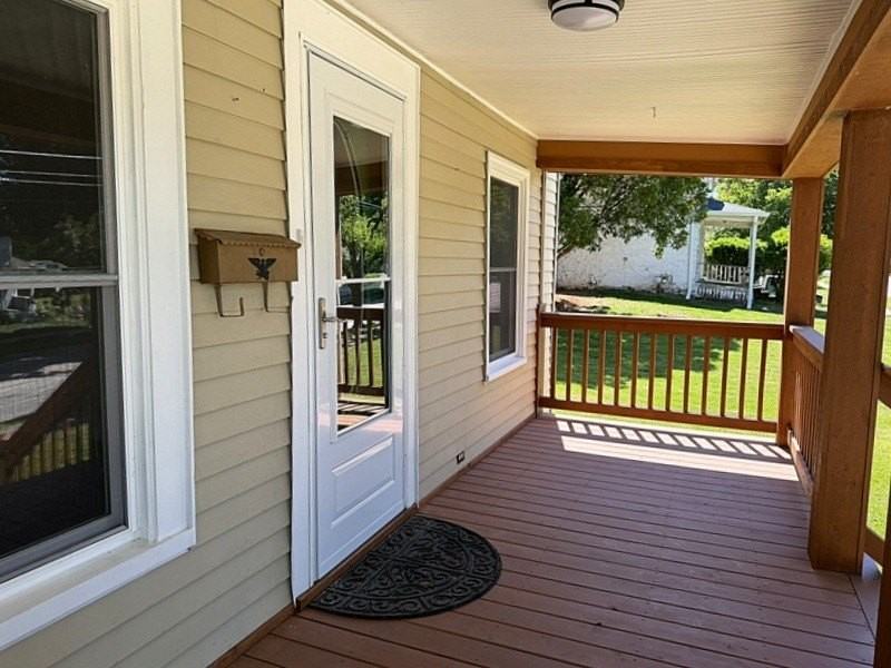 515 State St - Photo 3 of 22