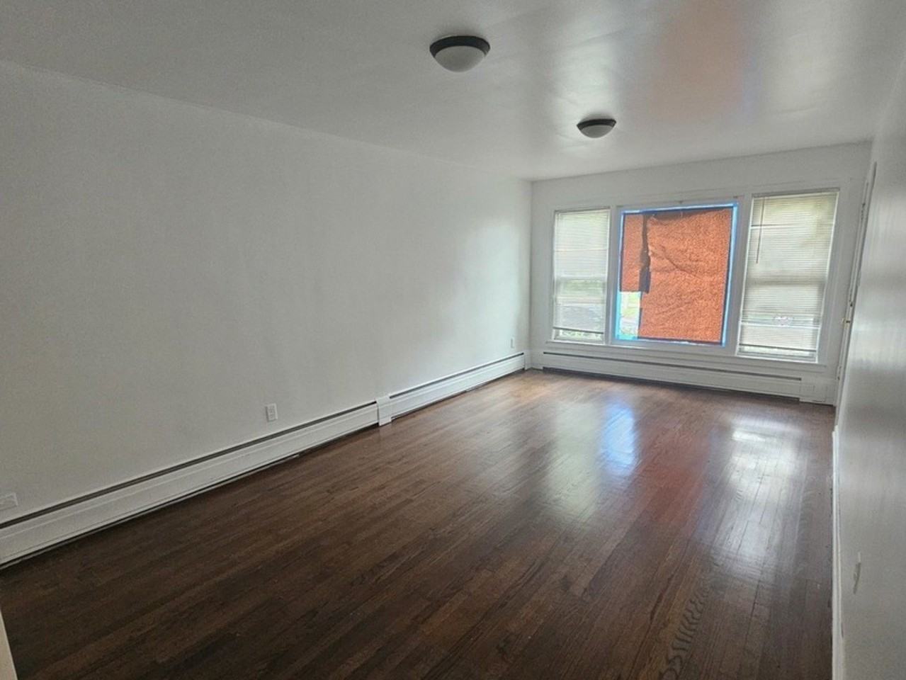 4933 Louise St #1 - Photo 6 of 16