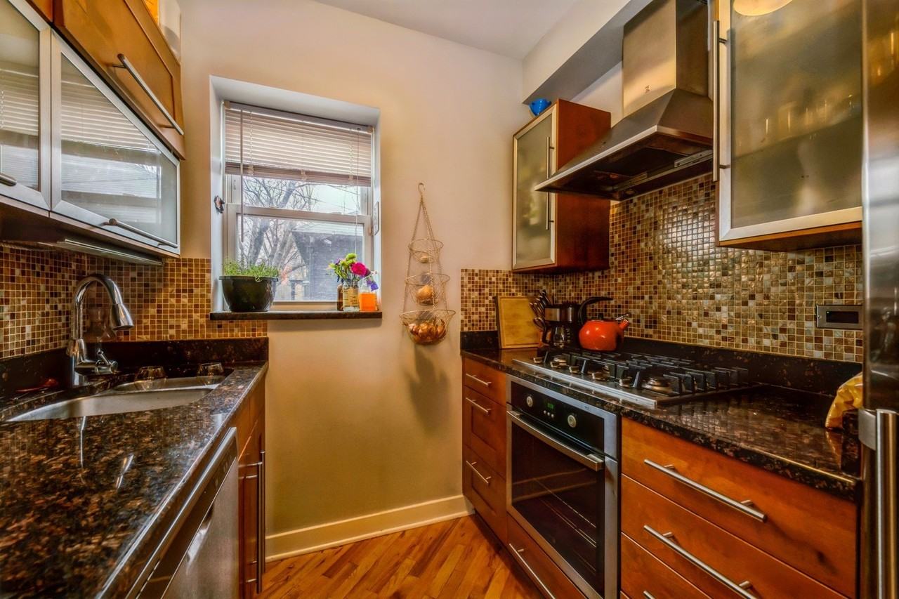 3914 N Kedvale Ave #1 - Photo 5 of 10