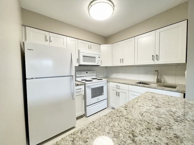830 Waterview Cir #3 - Photo 2 of 11