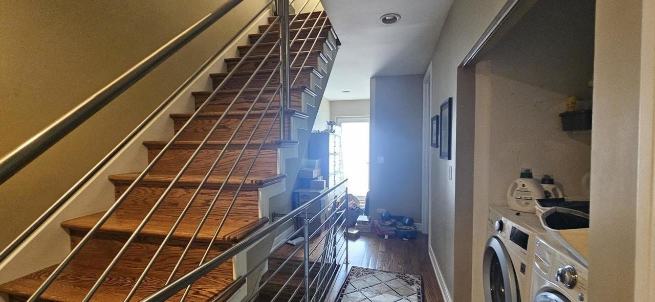 2457 W Homer St - Photo 4 of 20
