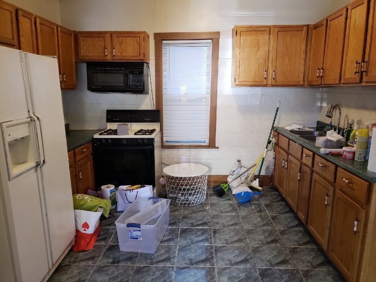 1435 W Diversey Pkwy #1 - Photo 4 of 7