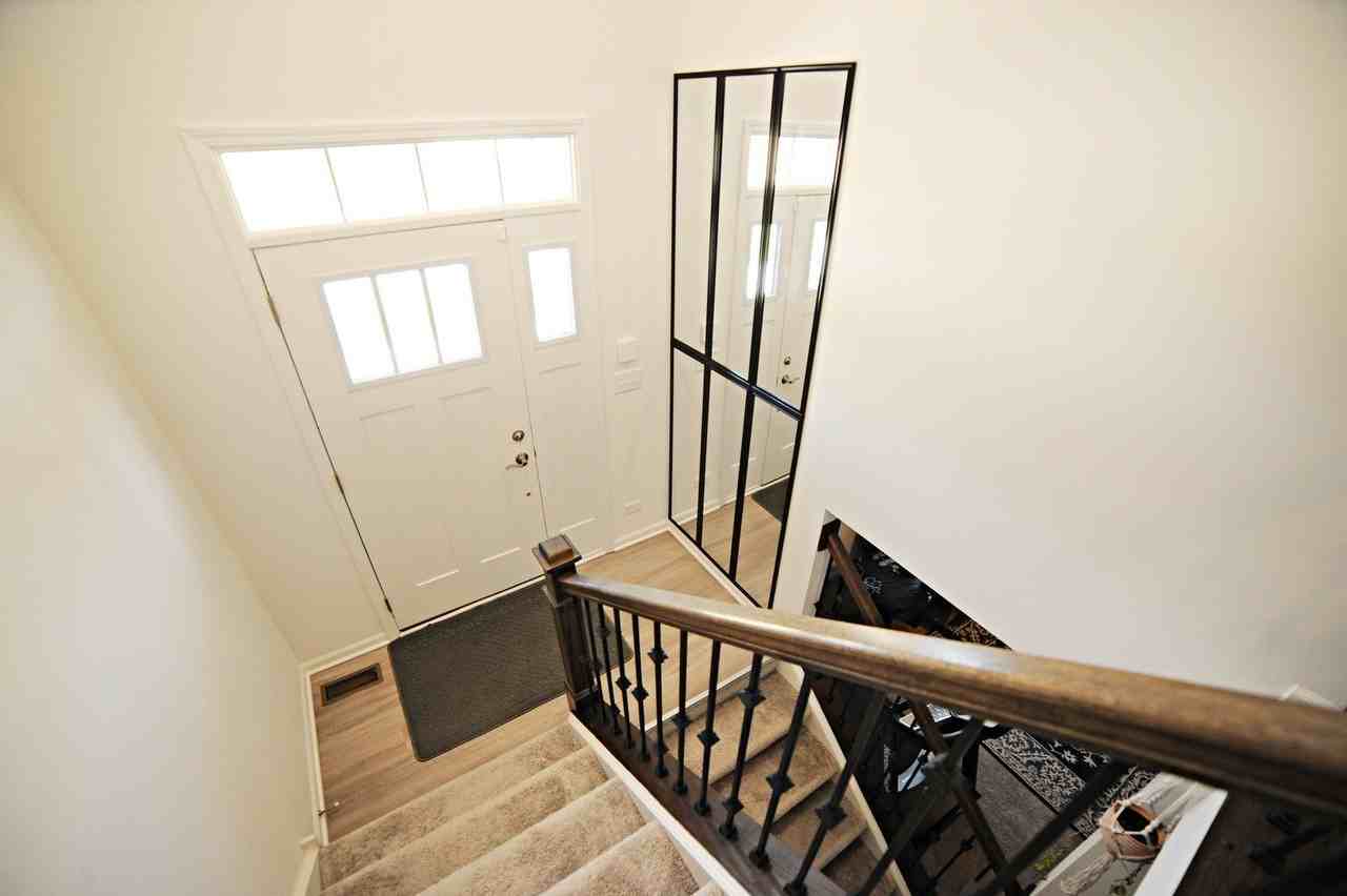 530 Cimmaron Cir - Photo 4 of 21