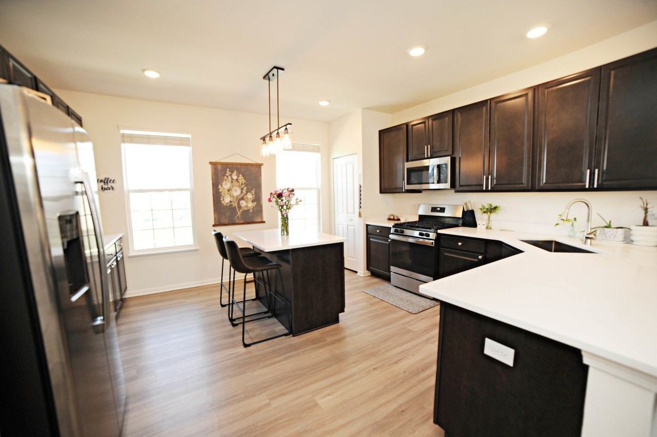 530 Cimmaron Cir - Photo 5 of 21