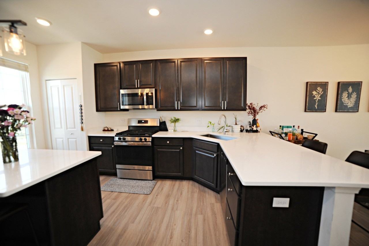 530 Cimmaron Cir - Photo 6 of 21