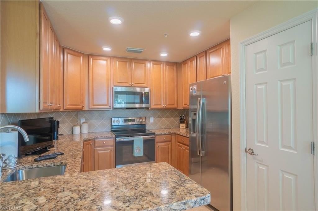 9497 Casoria Ct #101 - Photo 7 of 48