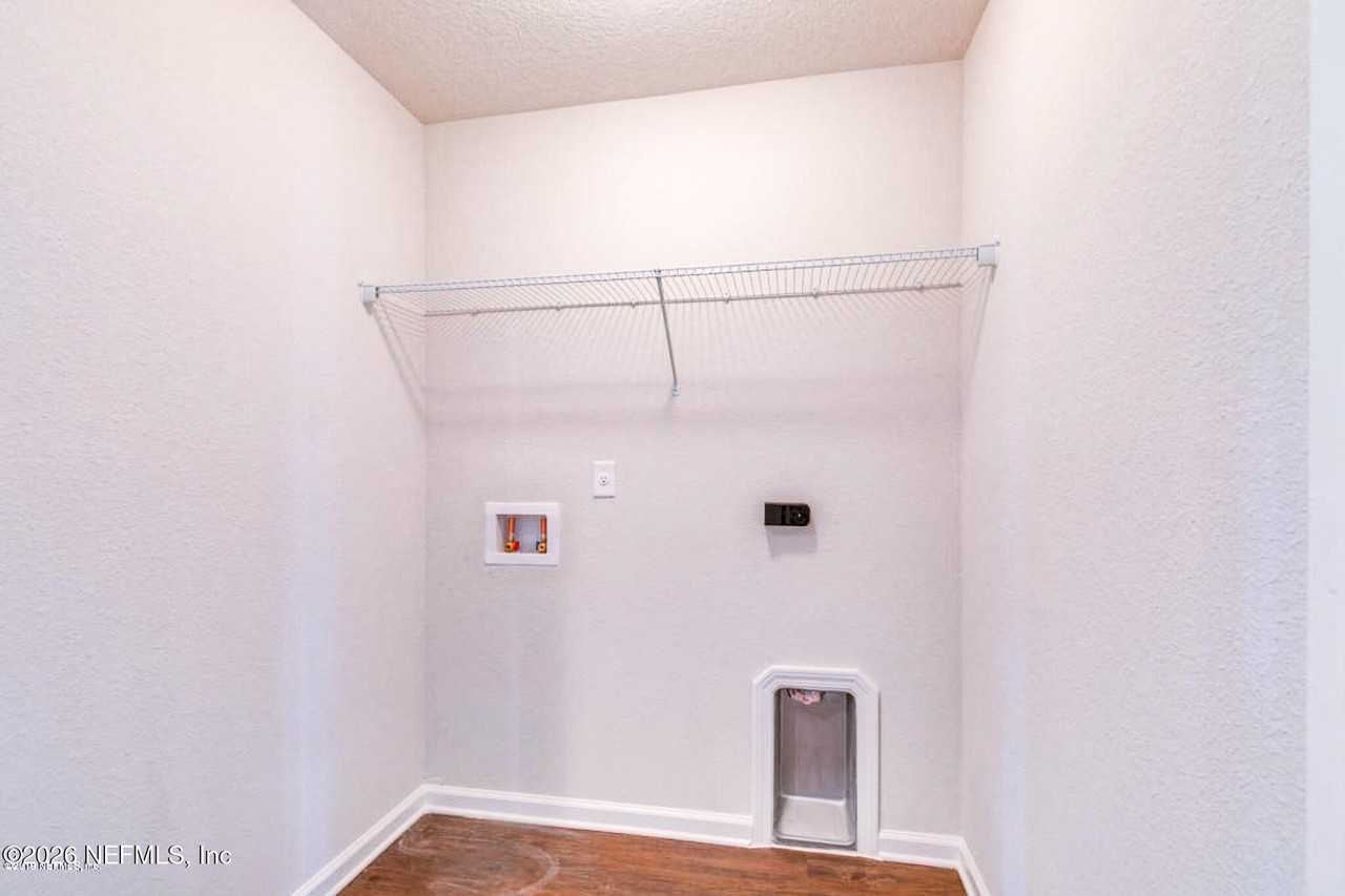 3789 Saint Augustine Rd - Photo 3 of 13