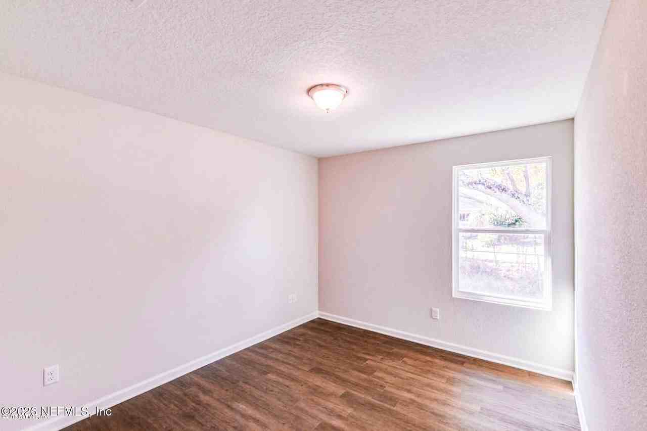 3789 Saint Augustine Rd - Photo 6 of 13