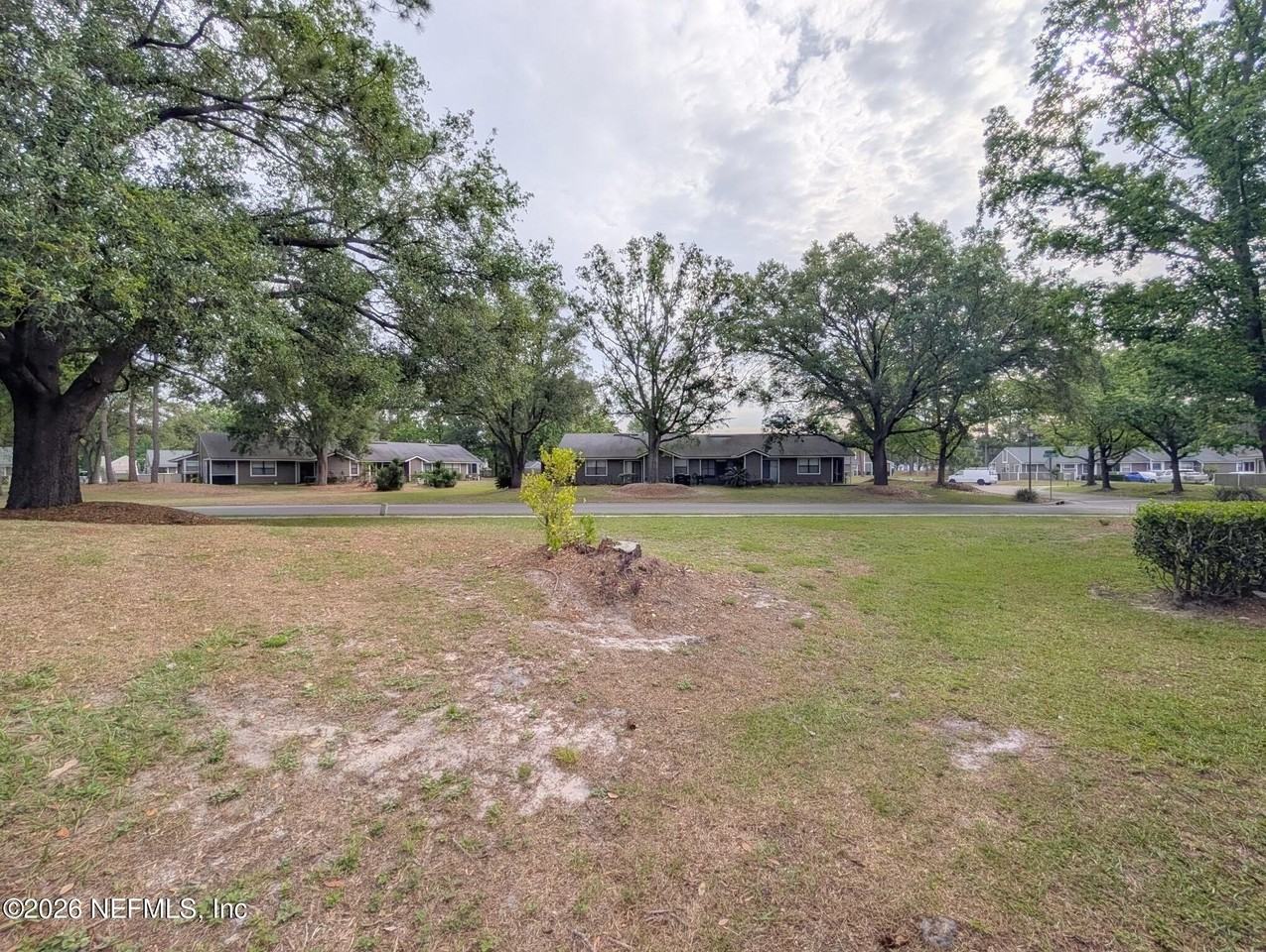 8412 Long Meadow Cir N - Photo 3 of 14