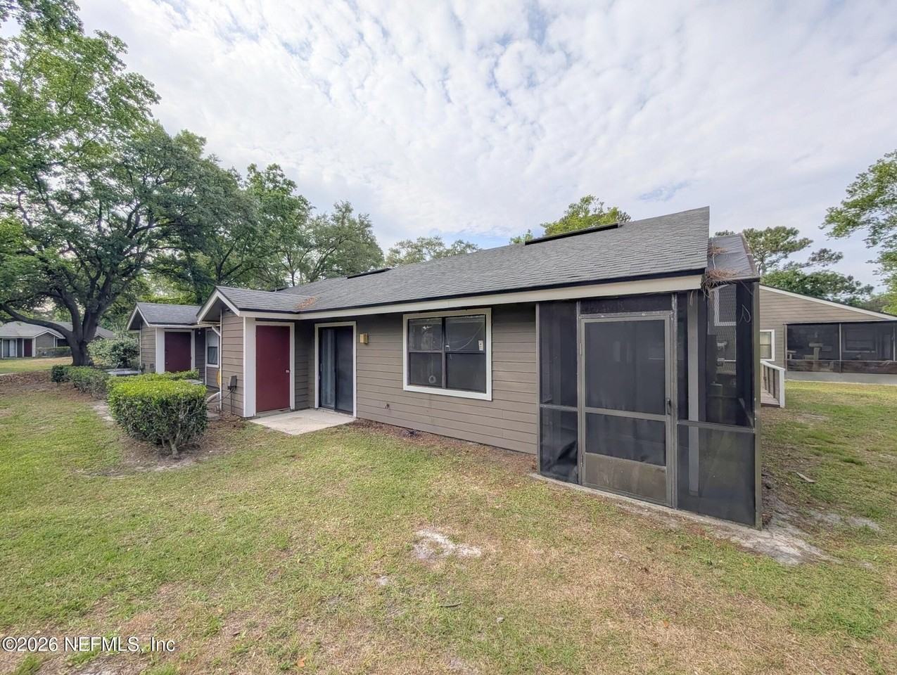 8412 Long Meadow Cir N - Photo 4 of 14